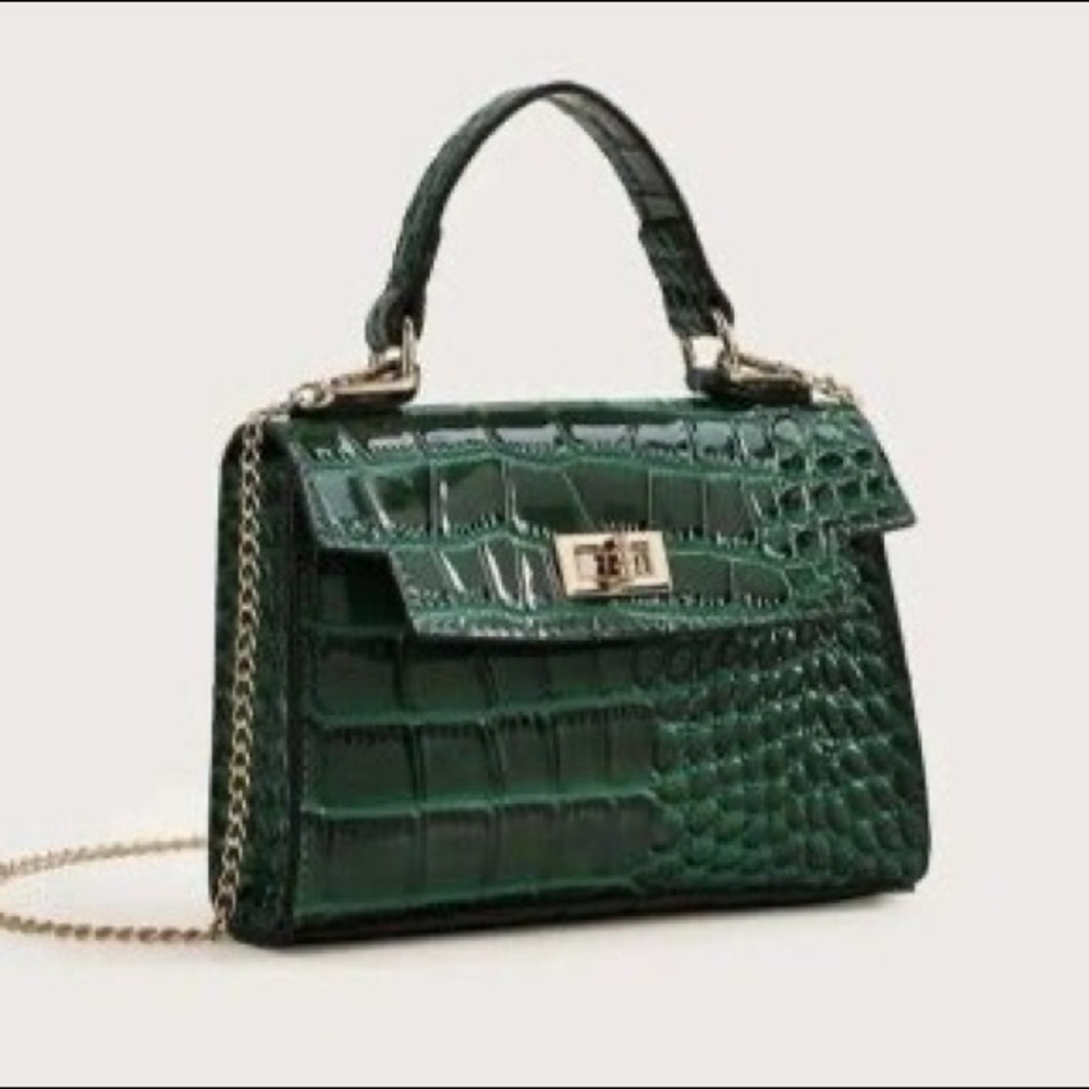 Elegant Green Crocodile Pattern Handbag